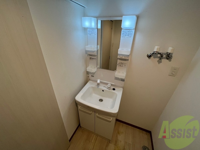 洗面設備　シャンプードレッサーで身支度もラクラクです！