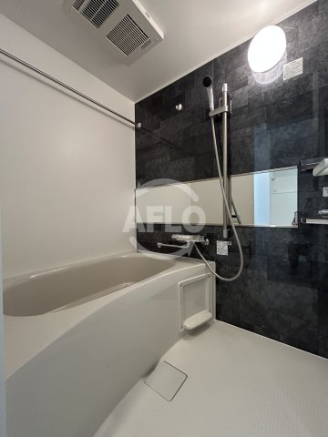 バス・シャワールーム　ルフォンプログレ南森町　浴室