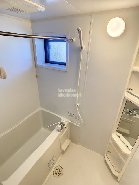 バス・シャワールーム　写真は別号室