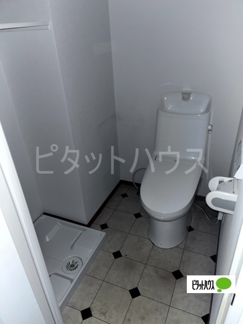 トイレ　温水洗浄便座です♪