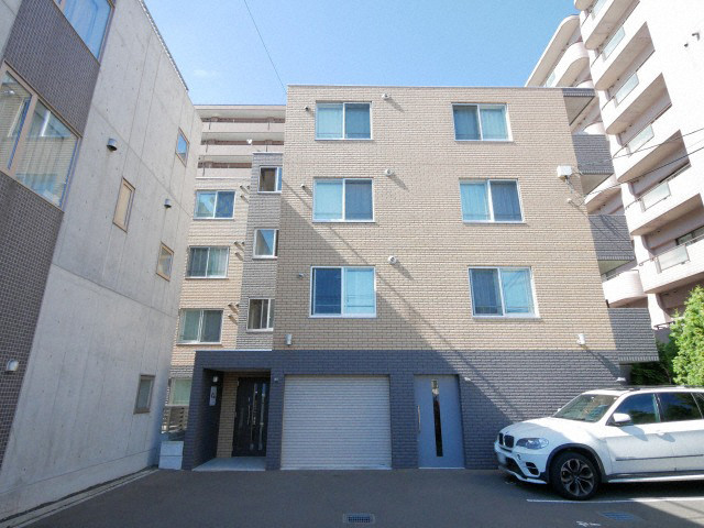 建物外観　☆物件名【ＣＡＲＲＥＲＡ東札幌】とお伝え下さい！