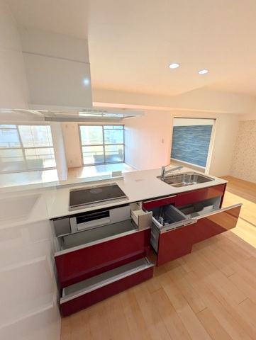 キッチン　グリル・食洗器付きのキッチン