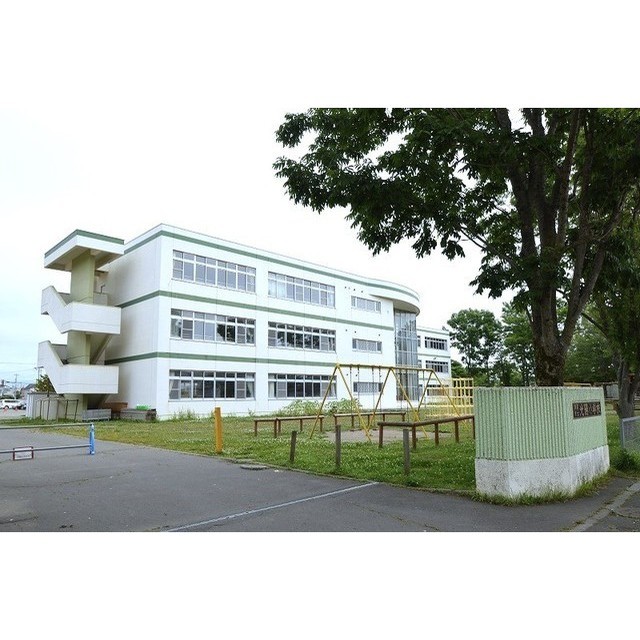 小学校　光陽小学校（小学校）まで550m