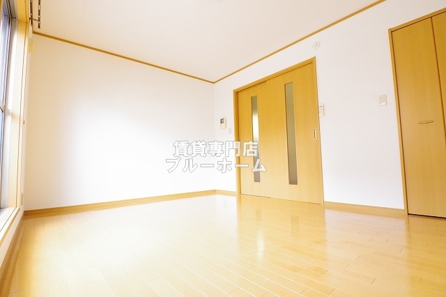 その他部屋・スペース　7.8帖の明るい洋室！