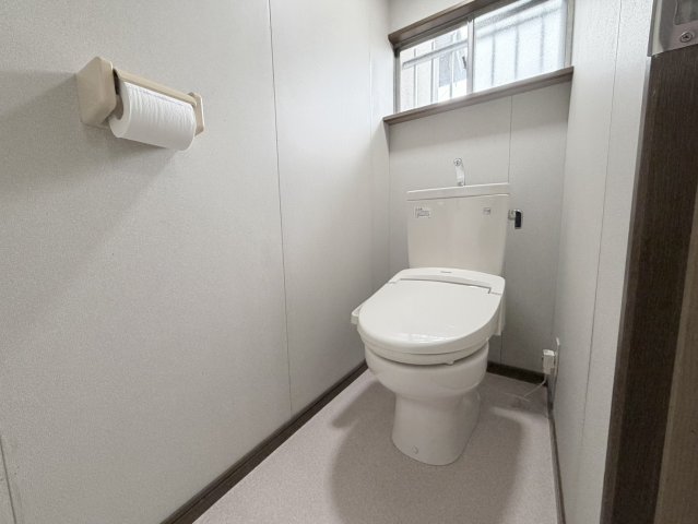 トイレ　シンプルで使いやすいトイレです