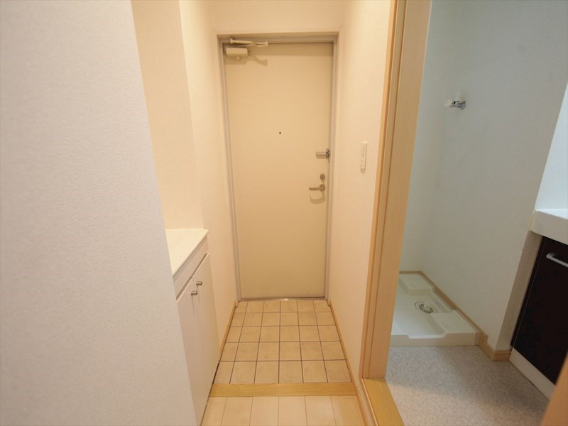 玄関　玄関　シューズボックス付