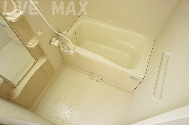 バス・シャワールーム　※写真と異なる場合現状優先。