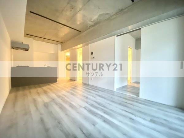 居室・リビング　完成前