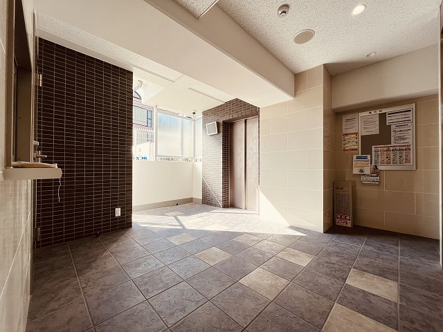 ロビー　ゆとりのあるロビーです