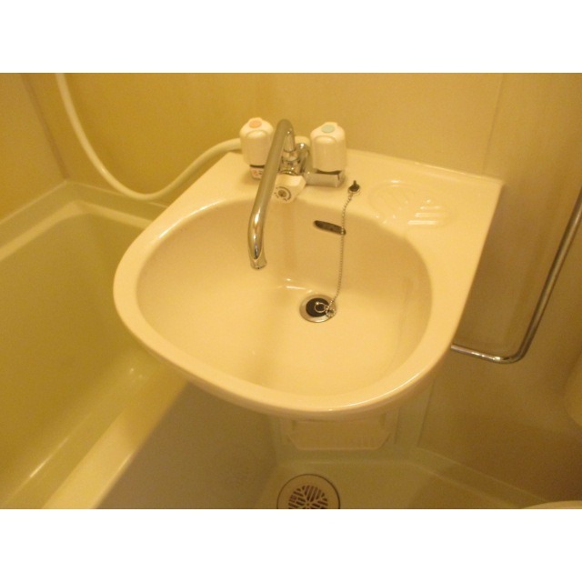 洗面設備　写真は他部屋