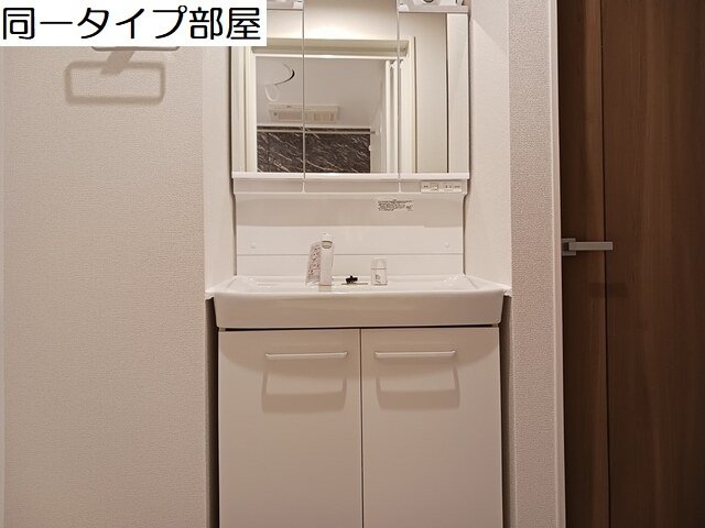 洗面設備　洗面所です