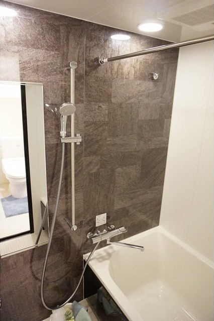 バス・シャワールーム