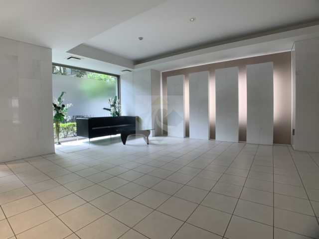 ロビー　エスティメゾン王子