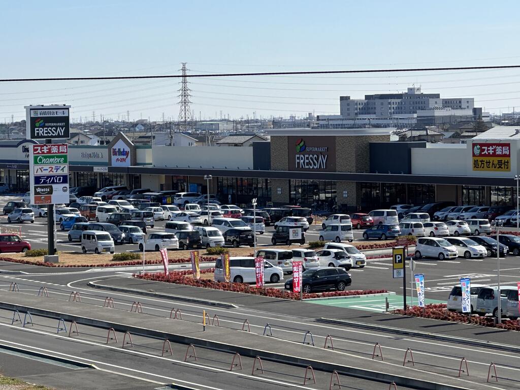 ショッピングセンター　前橋朝倉モール（ショッピングセンター）まで473m