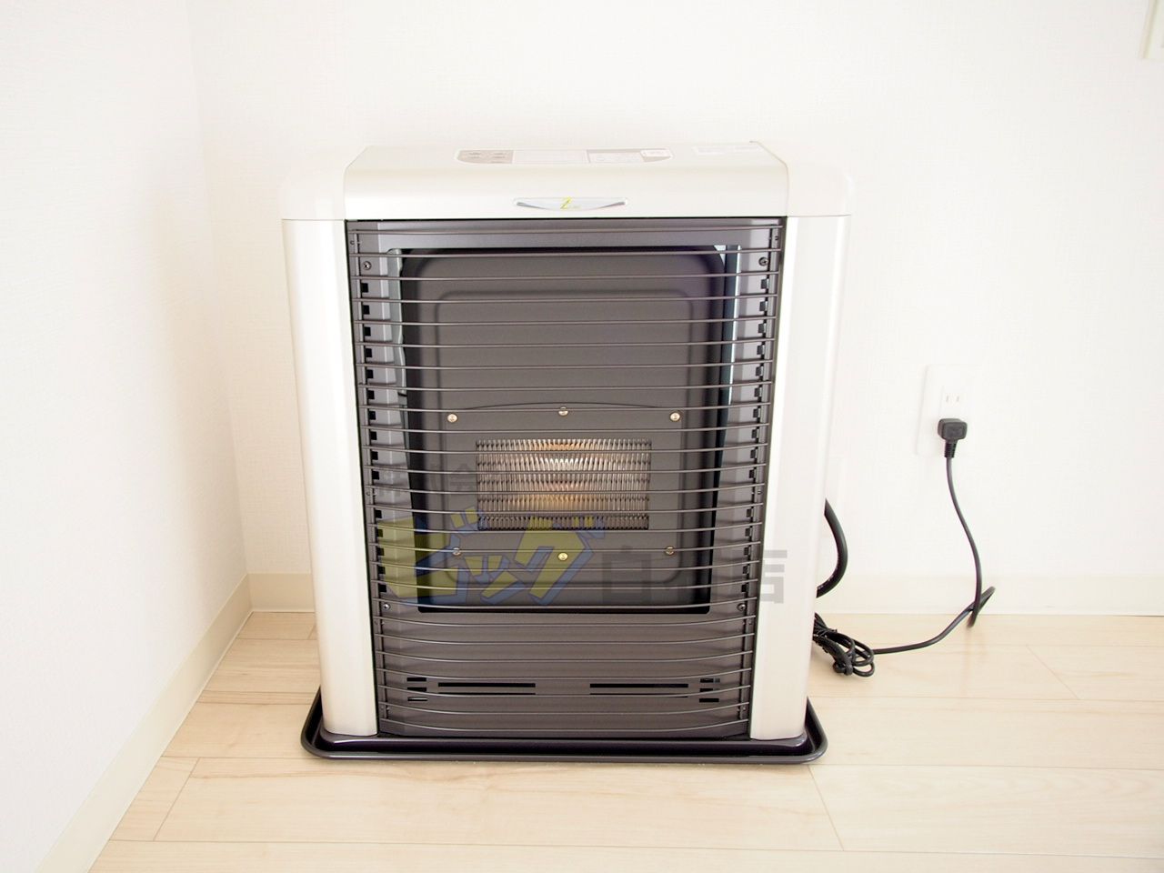 その他設備　経済的で暖かい灯油ストーブ付きです♪