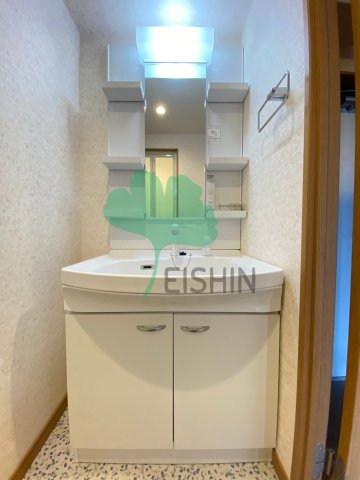 洗面設備　シンプルで使いやすい洗面台です！