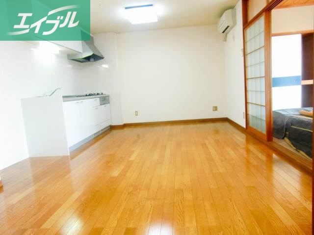 居室・リビング　リビング