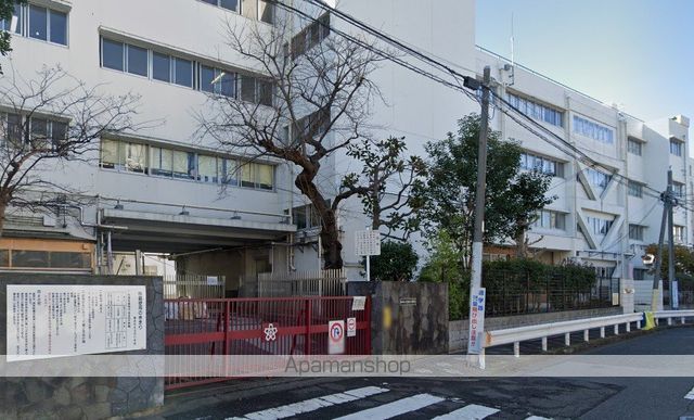 小学校　横浜市立太田小学校（小学校）まで1064m