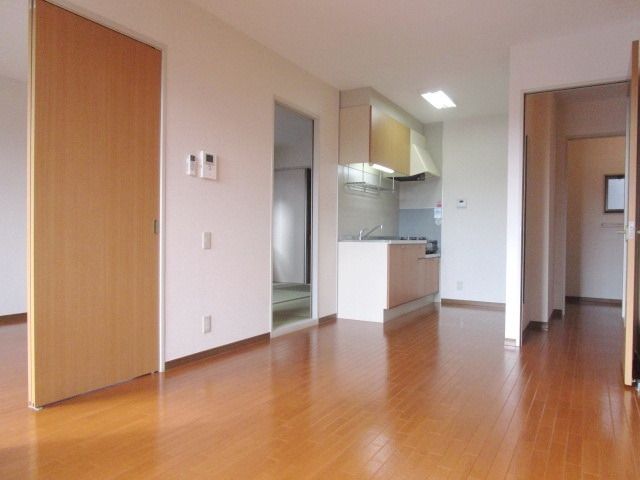 居室・リビング　★お部屋探しは株式会社タウンハウジング東京まで★