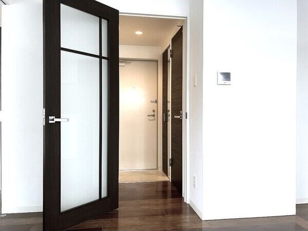 玄関　明るい玄関でお出迎え♪