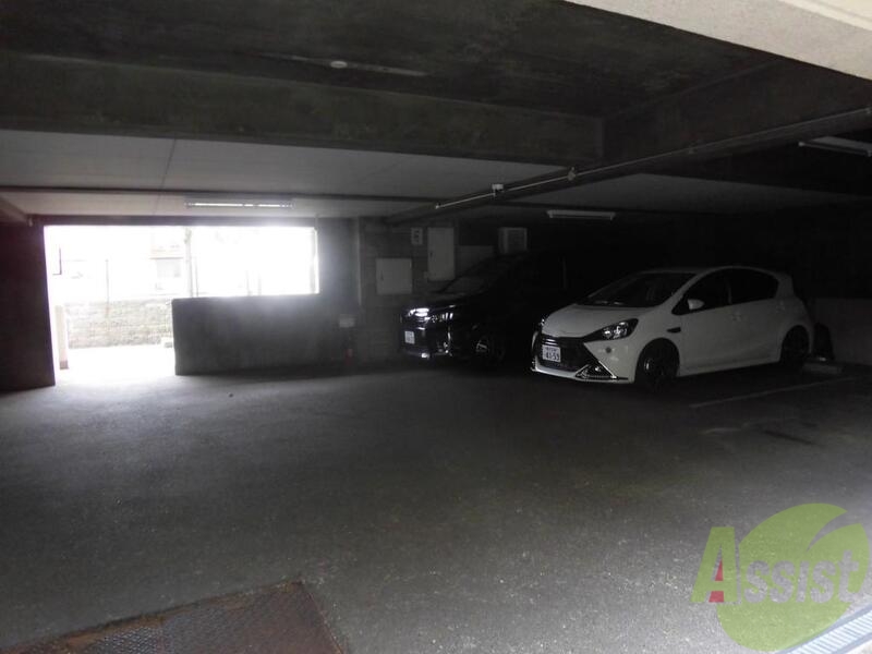 駐車場　大きい車も停めれます