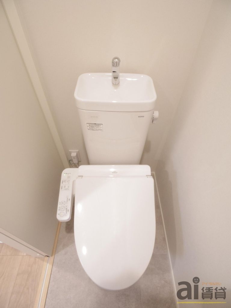 トイレ　※同施工写真です。