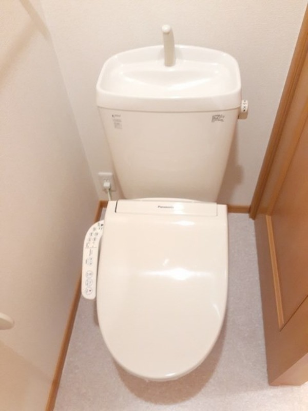 トイレ　図面と現状に相違がある場合には現状を優先