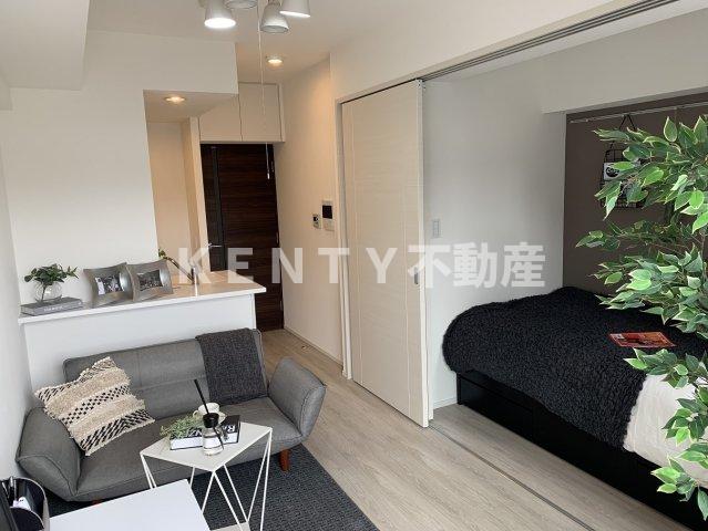 居室・リビング　こちらの居間で趣味の時間をお楽しみください