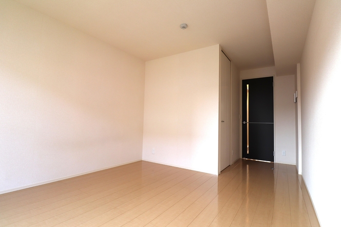 居室・リビング　※反転タイプのお部屋の写真です