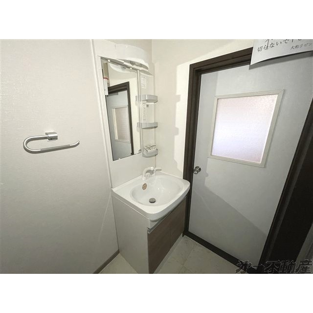 洗面設備　洗髪洗面化粧台