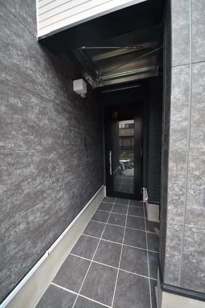 エントランス　エントランス