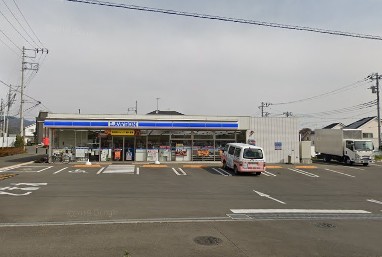 コンビニ　ローソン平塚北金目店（コンビニ）まで688m