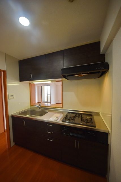 キッチン　タウンハウジング府中店まで