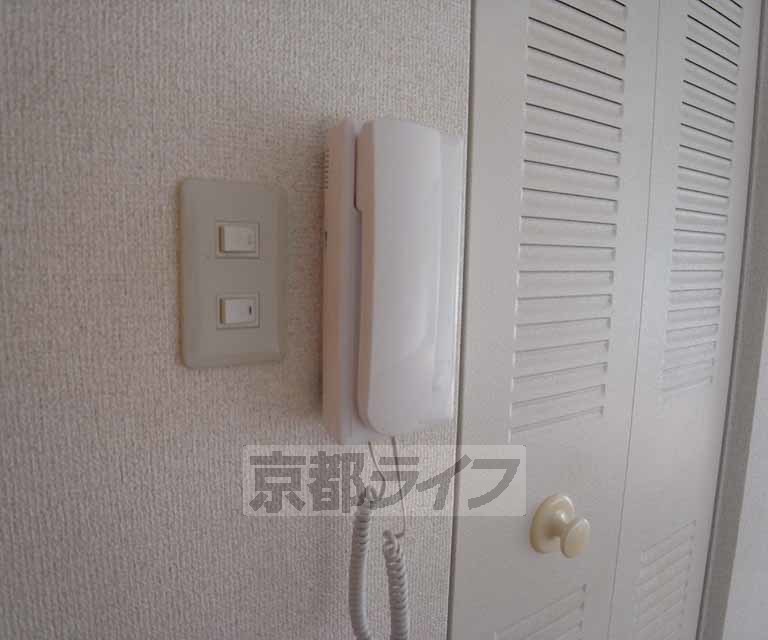 セキュリティ　安心のインターフォン付き！