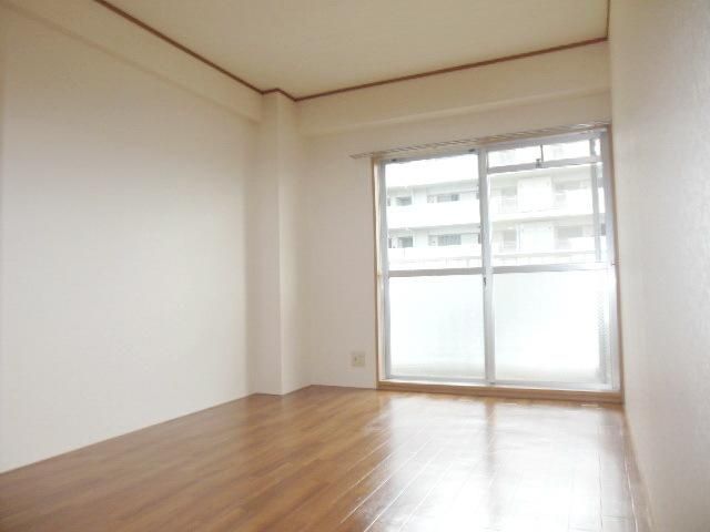 居室・リビング　別部屋参考写真