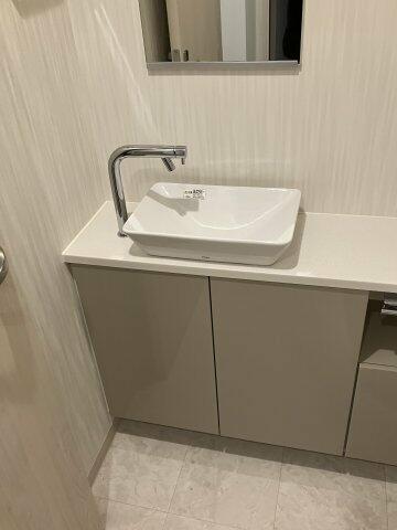 洗面設備　手洗い