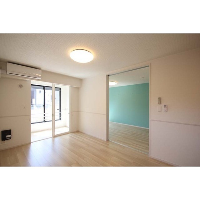 居室・リビング　※画像は全て１０１の内観写真