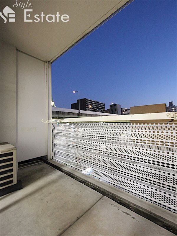 バルコニー　バルコニー