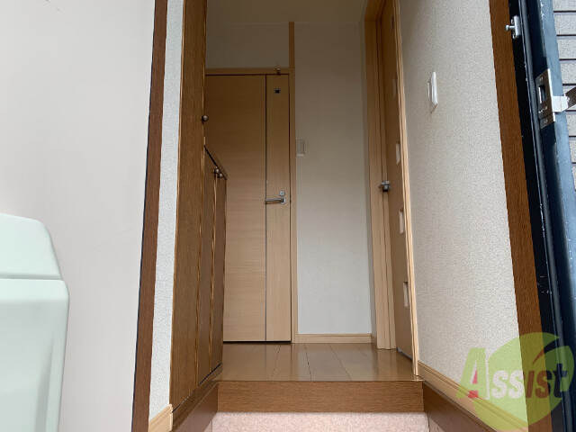 玄関　玄関から撮影しました。玄関の広さが伝わりますか？