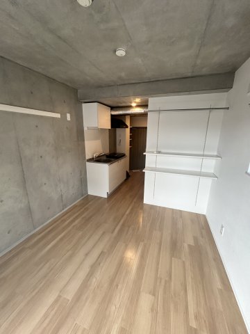 居室・リビング　こちらのリビングで趣味の時間をお楽しみください