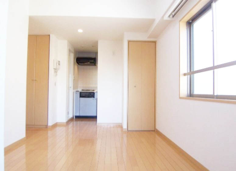 居室・リビング　★角部屋、二面採光、風通しも良好★