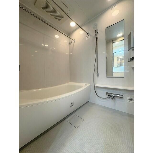 バス・シャワールーム　お風呂です