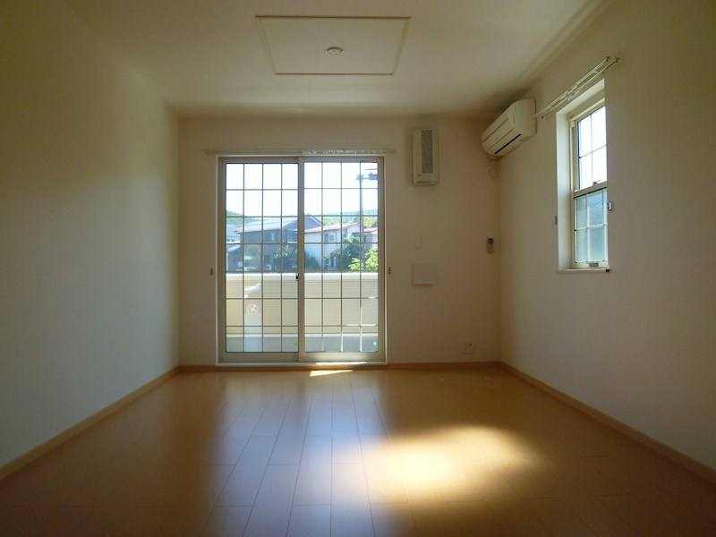 居室・リビング　反転タイプ