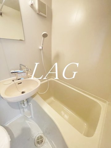 バス・シャワールーム　お風呂です。