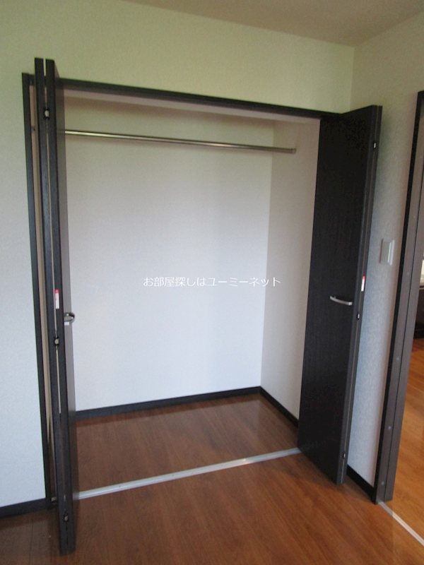 収納　※206号室の写真。現況と相違がある場合は、現況優先。