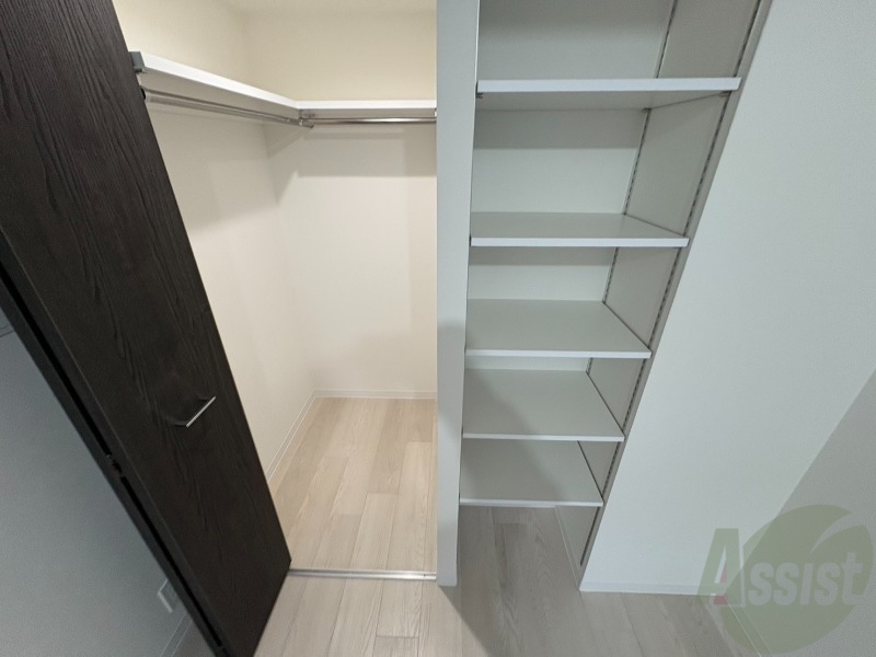 収納　クローゼットがありました。お洋服や荷物はここへ