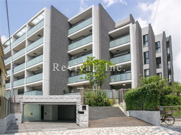 建物外観　綺麗な外観は分譲ならではですね