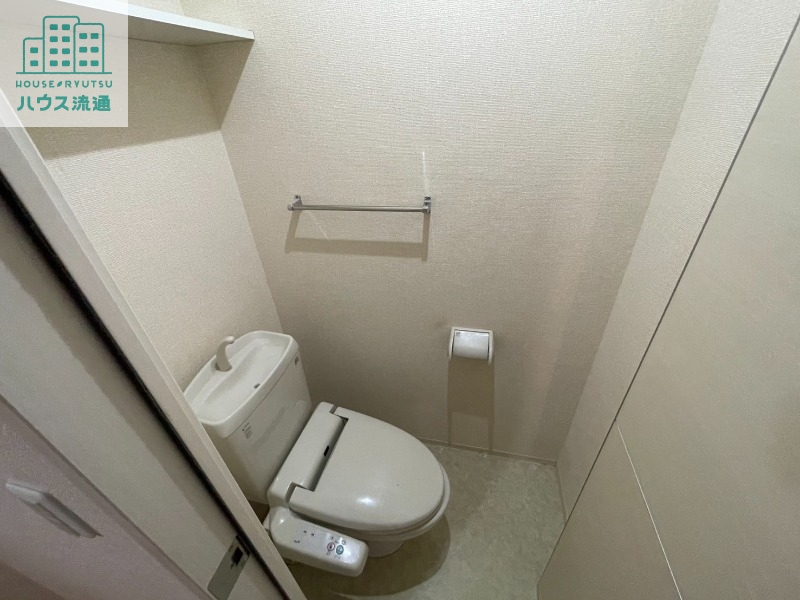 トイレ　※別号室・同間取（反転タイプ）の写真です