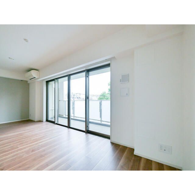 居室・リビング　同タイプ部屋　参考写真です