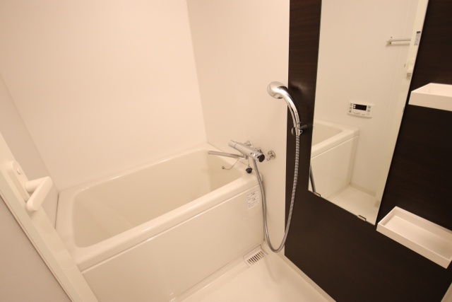 バス・シャワールーム　※別室の参考写真の為、現況優先です。